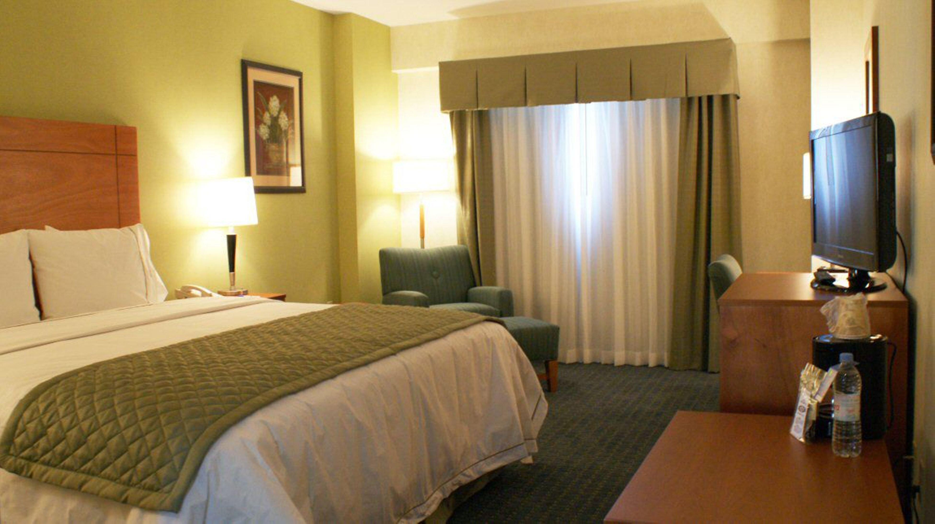 Holiday Inn Express & Suites Toluca Zona Aeropuerto, An Ihg Hotel Buitenkant foto